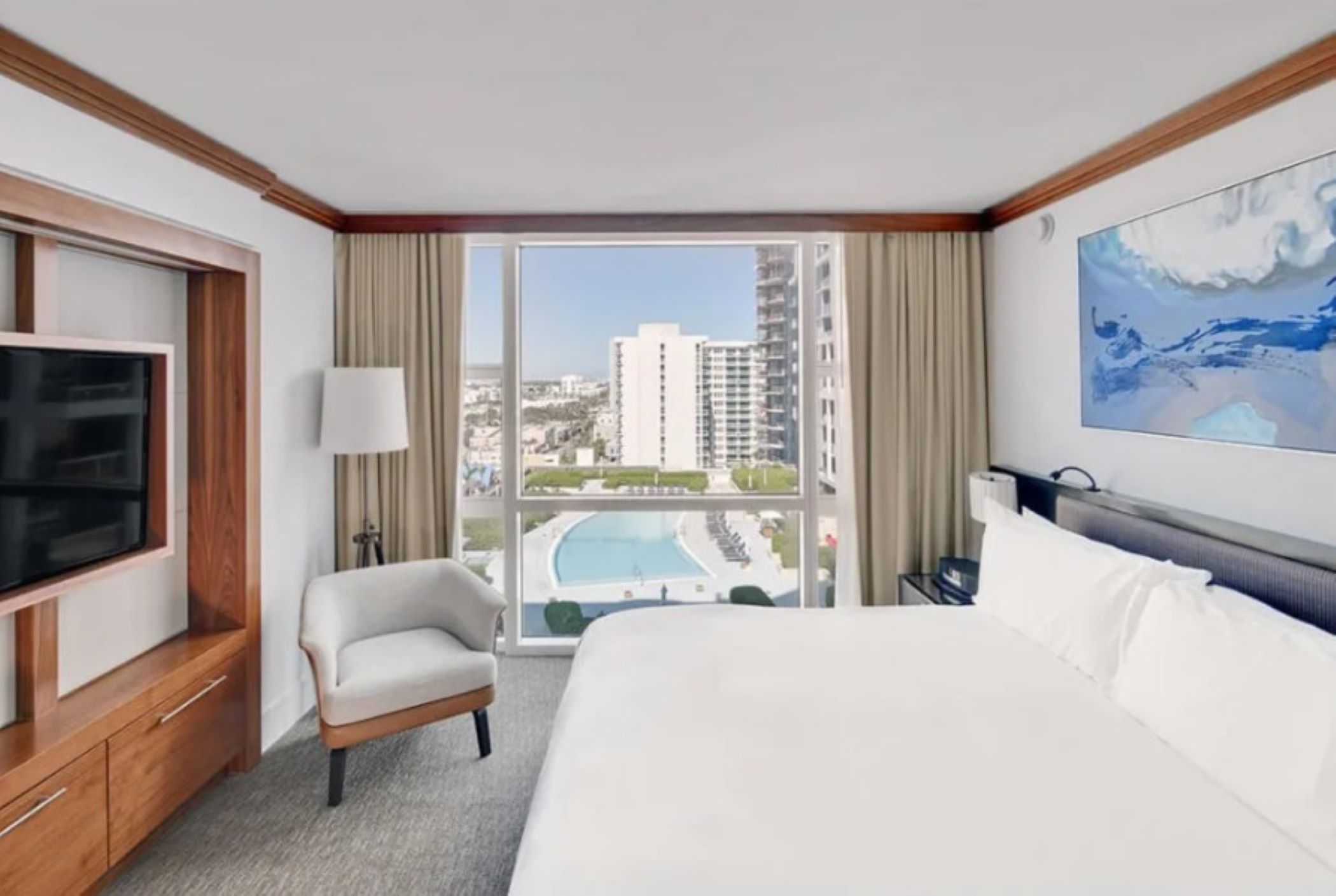 Carillon Miami Wellness Resort - Tap to explore photos