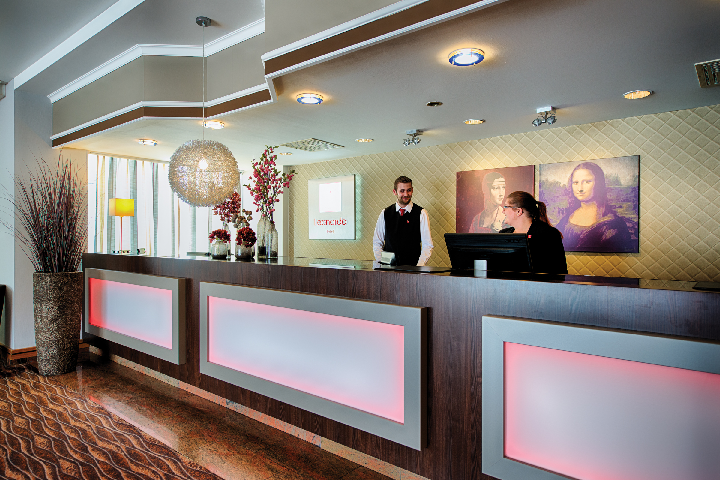 Leonardo Hotel Düsseldorf Airport Ratingen - Tap to explore photos