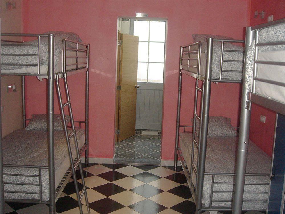 Hostal Downtown Hostel
