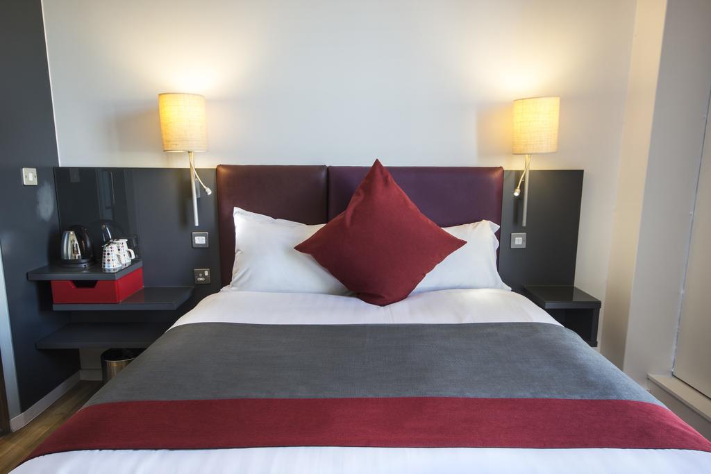 Sleeperz Hotel Newcastle - Tap to explore photos