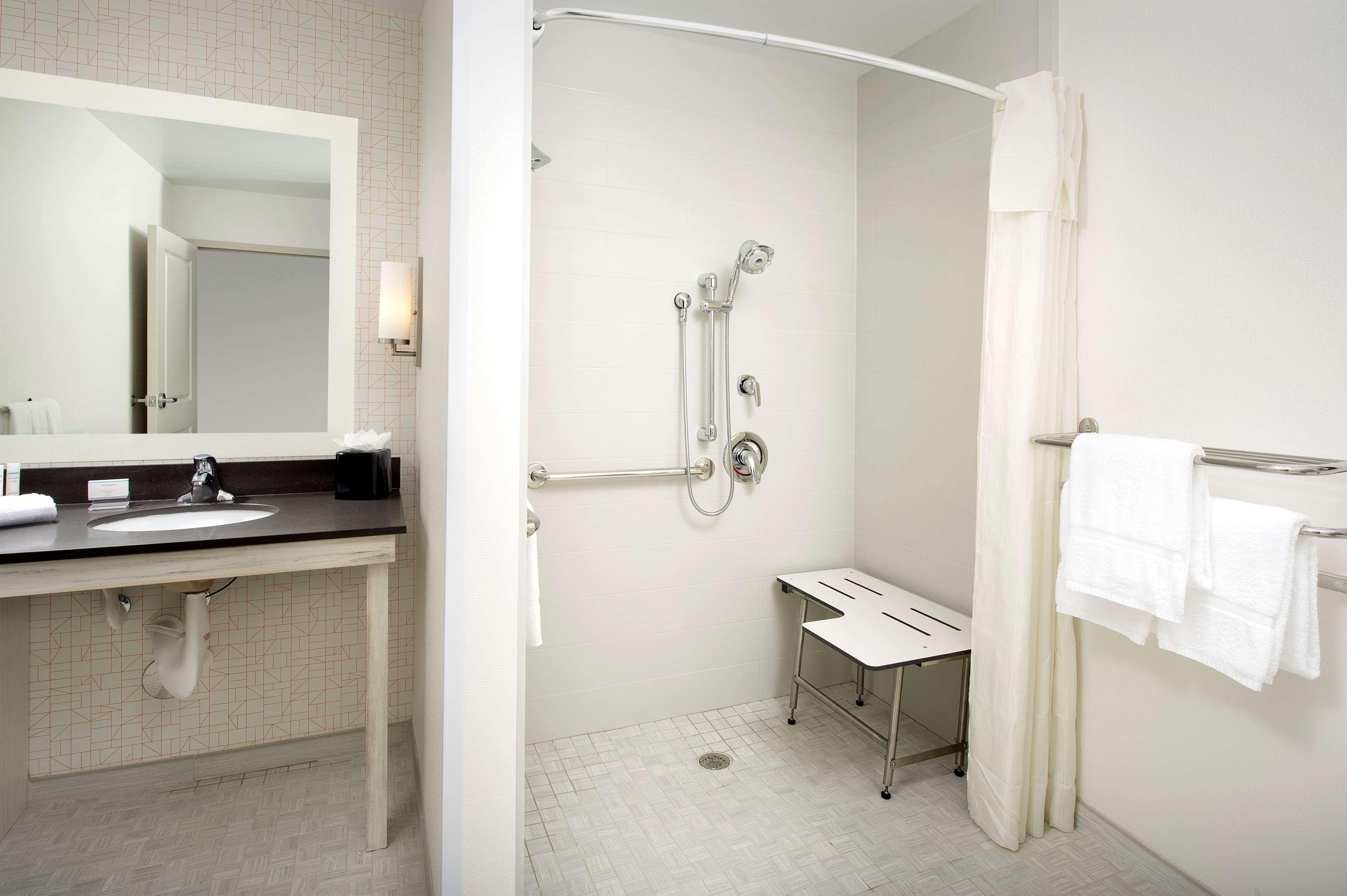 Homewood Suites by Hilton Miami Downtown/Brickell - Tap to explore photos