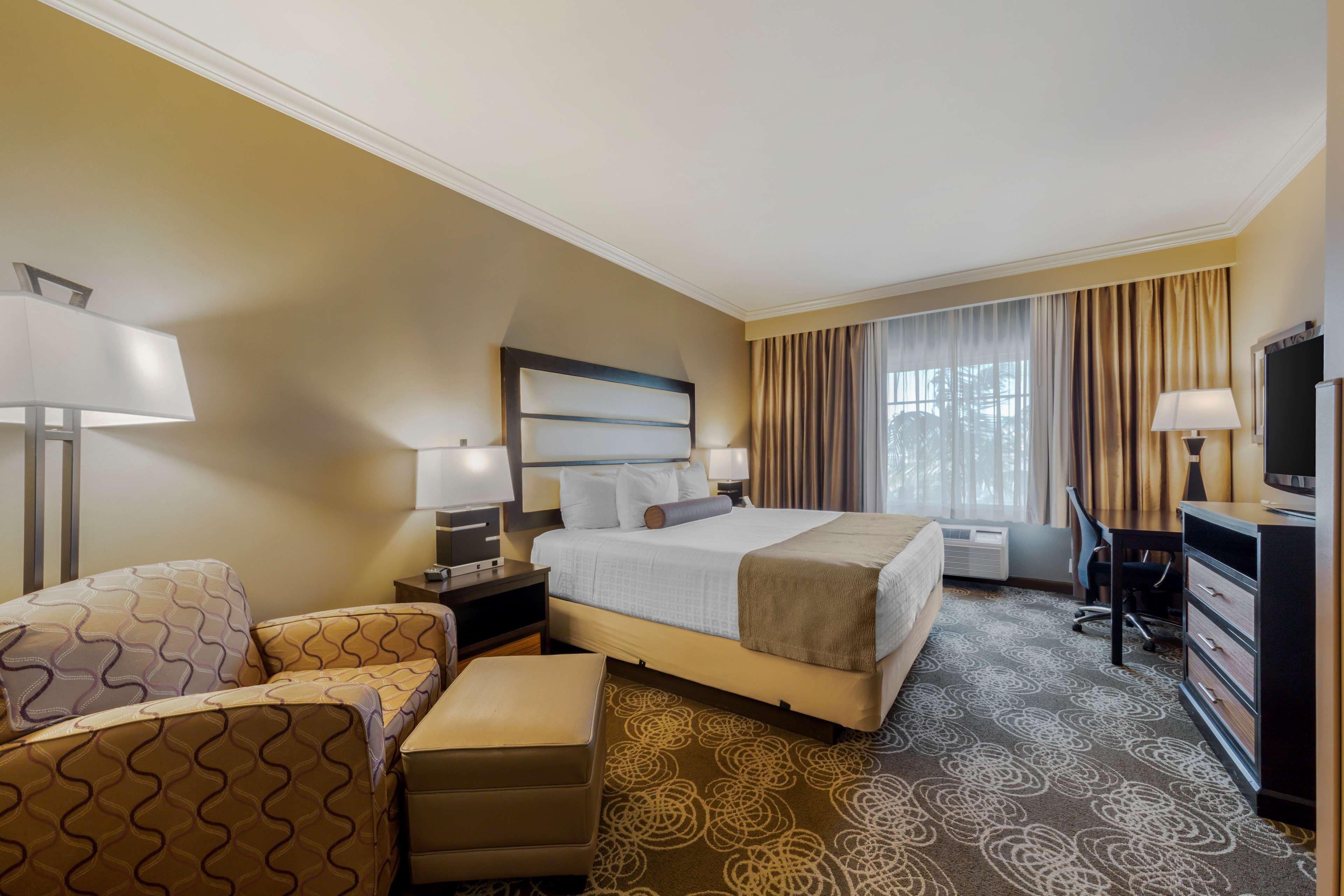 Best Western Plus Miami Airport North Hotel & Suites - Tap to explore photos