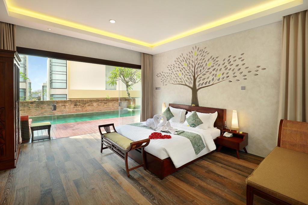The Miracle Villas Nusa Dua - Tap to explore photos