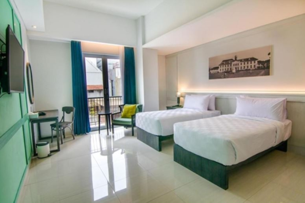 Jambuluwuk Thamrin Hotel  - Tap to explore photos