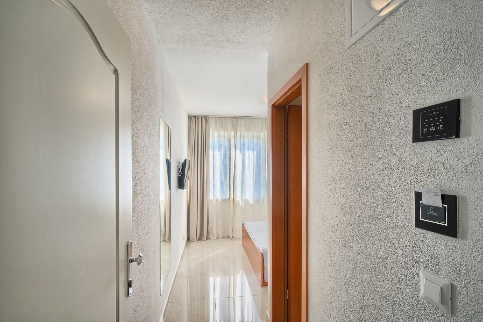 Image not avialble