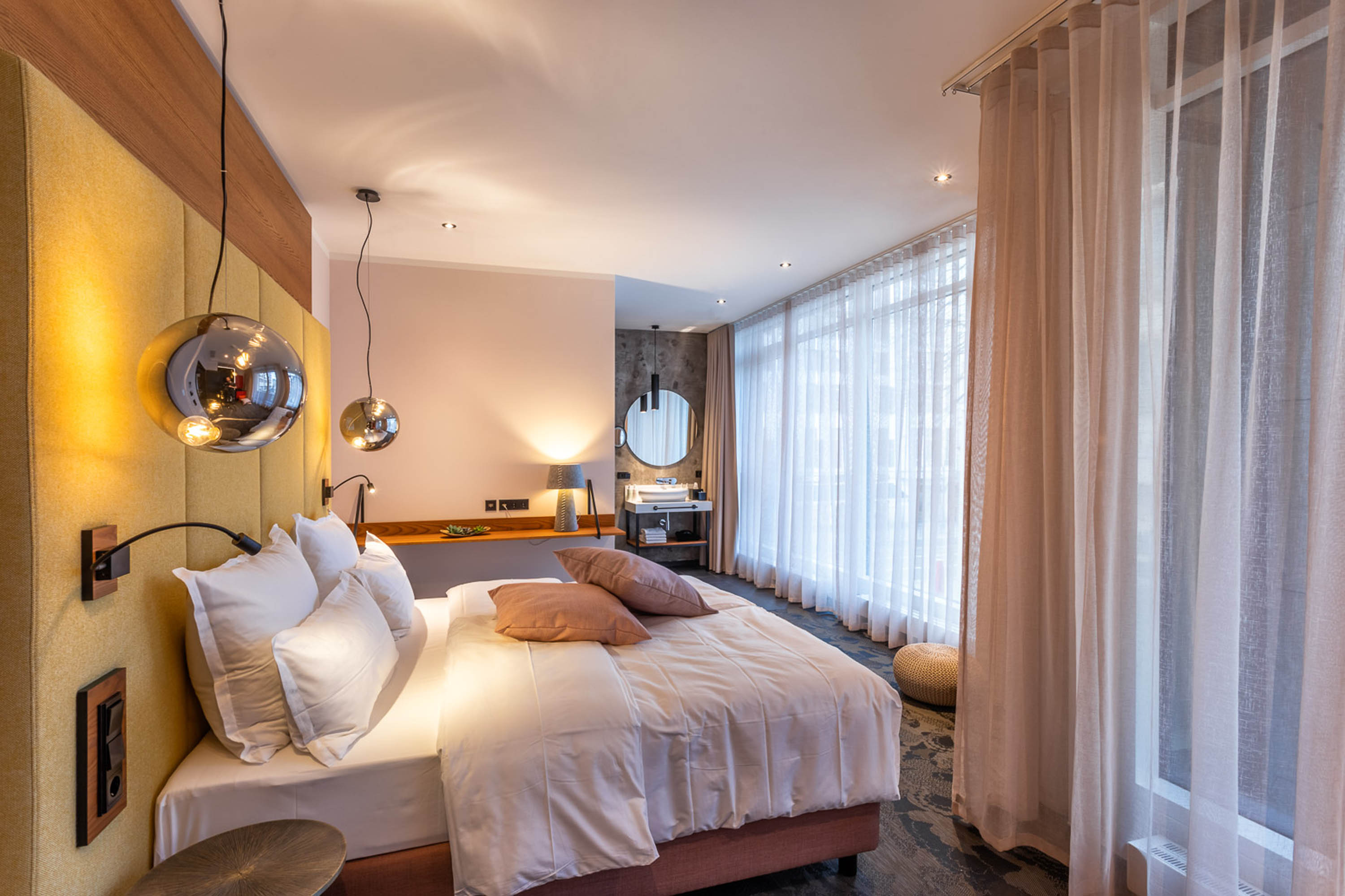 Hotel Neuer Fritz Berlin - Tap to explore photos