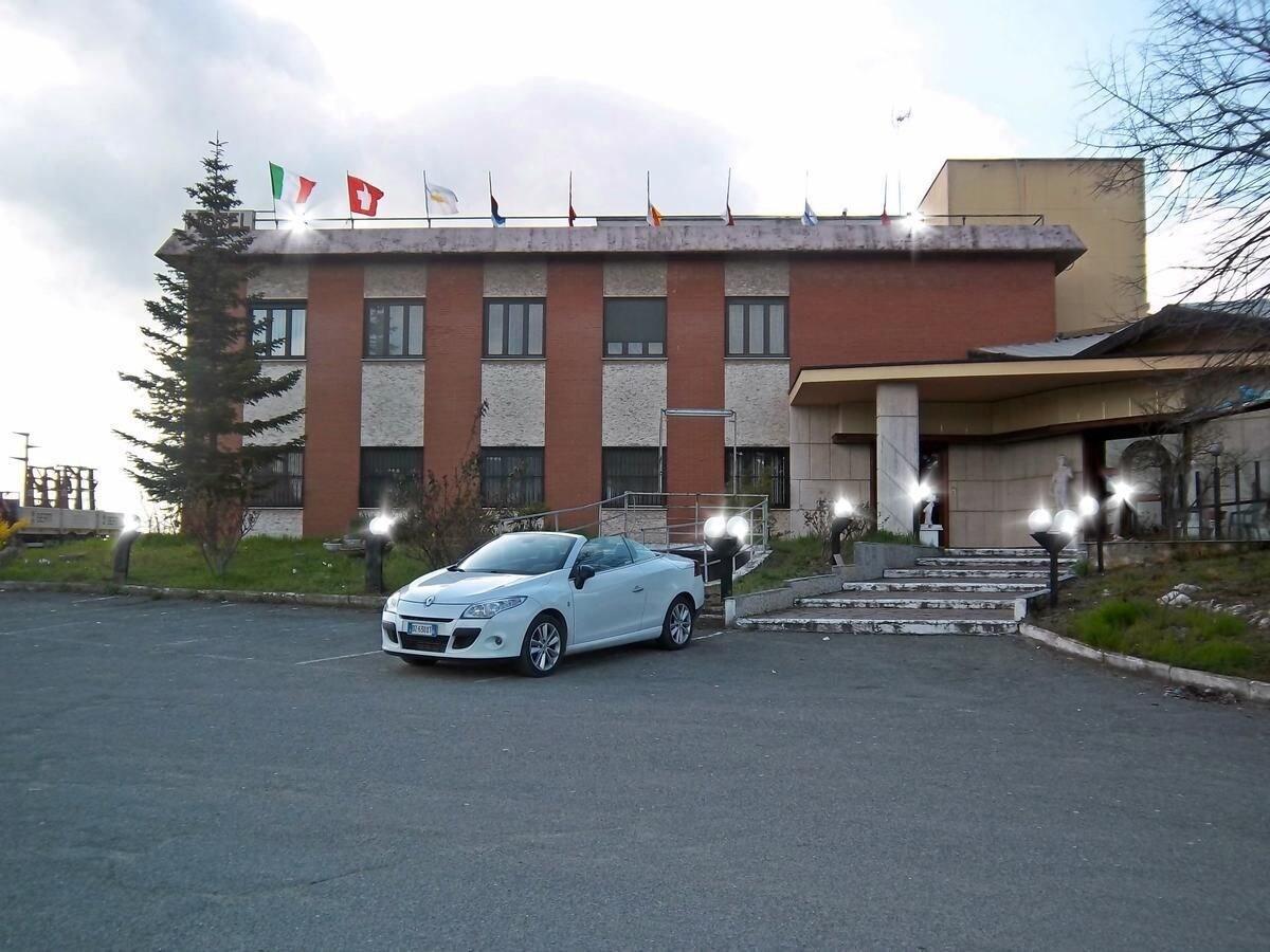 image url