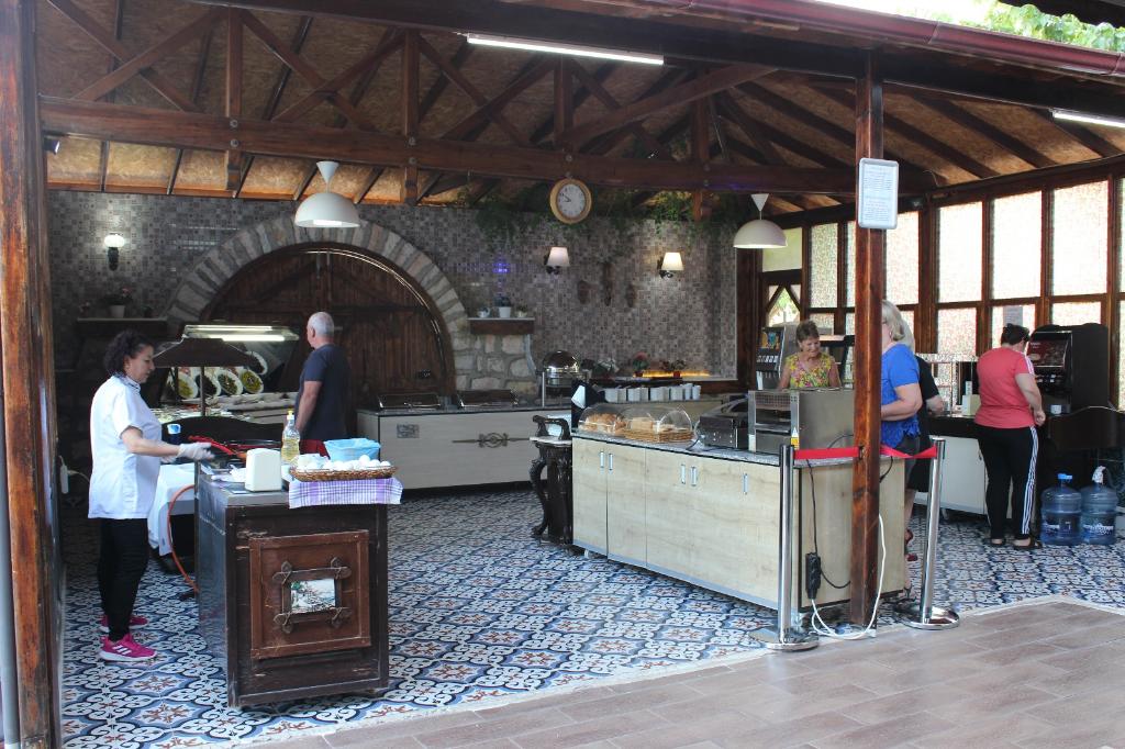 Panormos Hotel