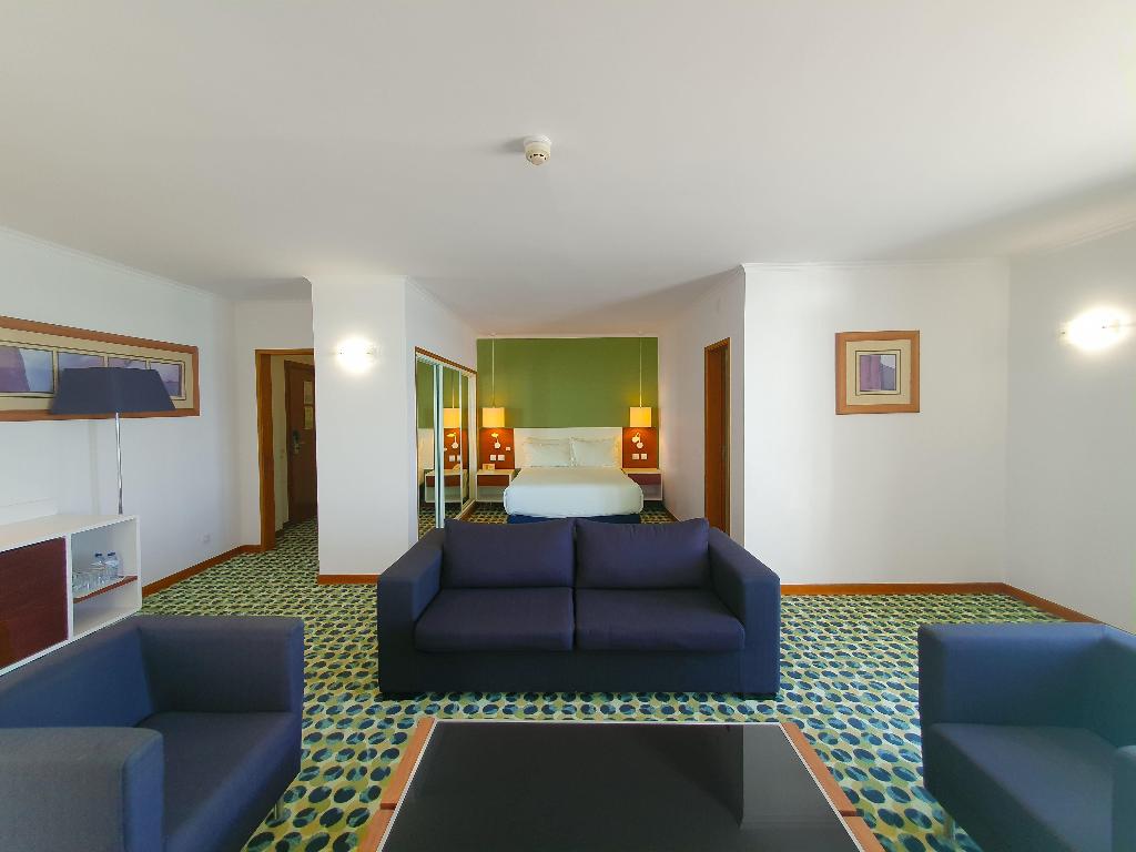 Holiday Inn Algarve - Armacao De Pera By Ihg Holiday Inn Algarve - Armacao De Pera By Ihg