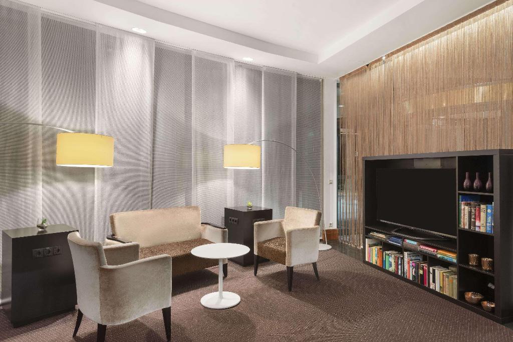 Ramada By Wyndham Graz 