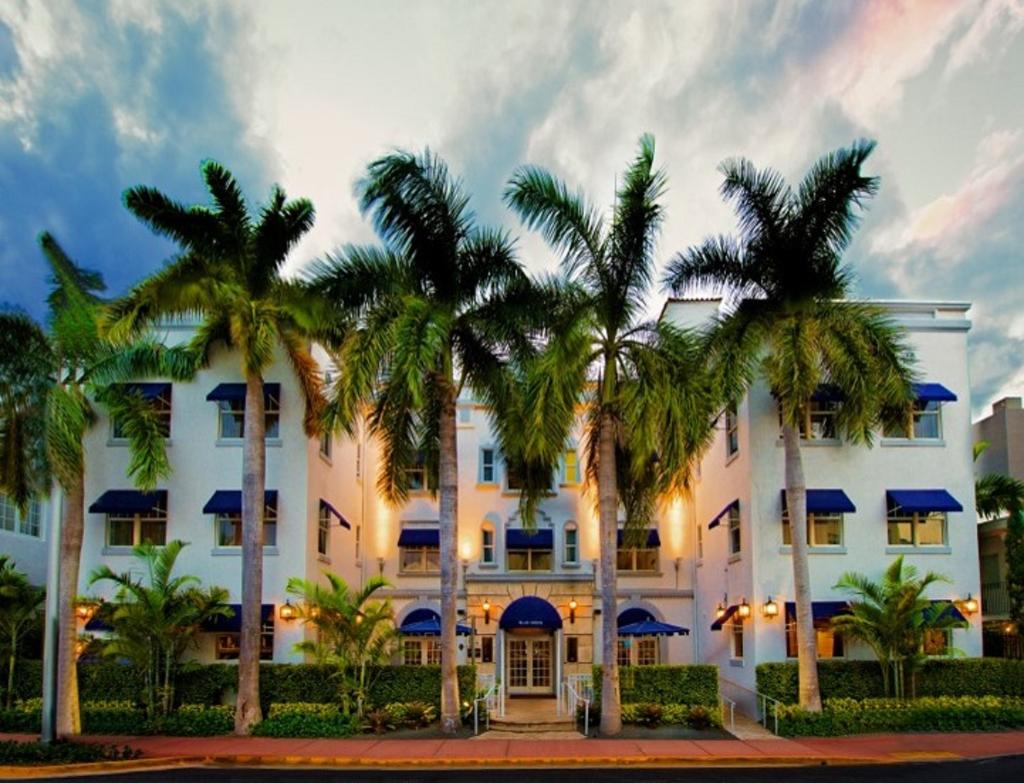 Blue Moon Hotel Blue Moon Hotel
