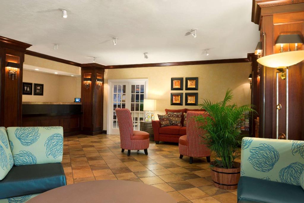 Collins Hotel Naples 