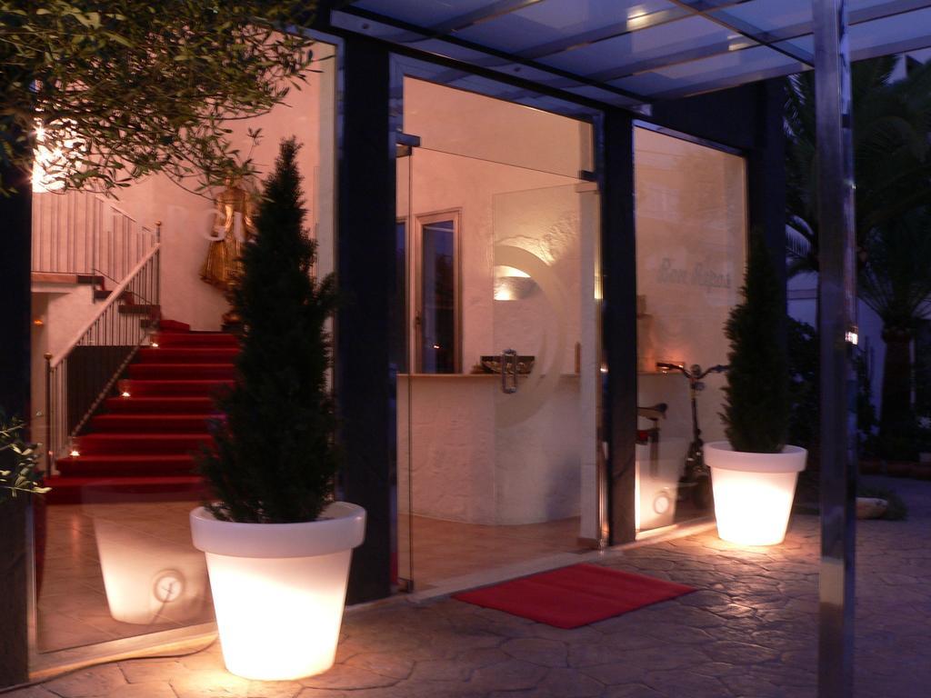 Boutique Bon Repos - Adults Only Boutique Bon Repos - Adults Only