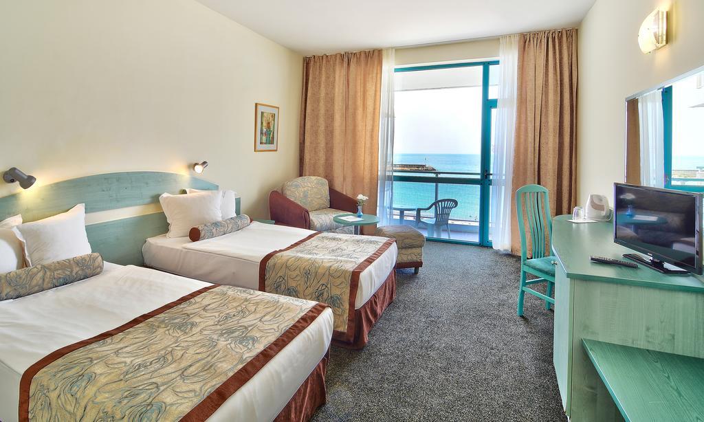 Berlin Golden Beach Hotel Berlin Golden Beach Hotel