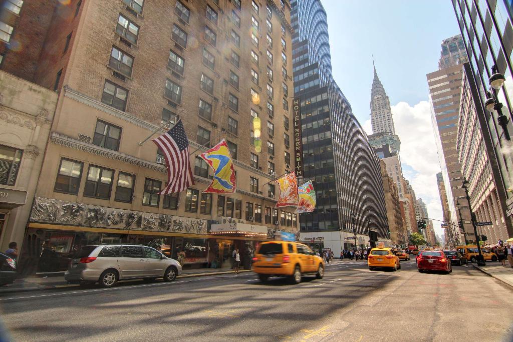 Roger Smith Hotel 