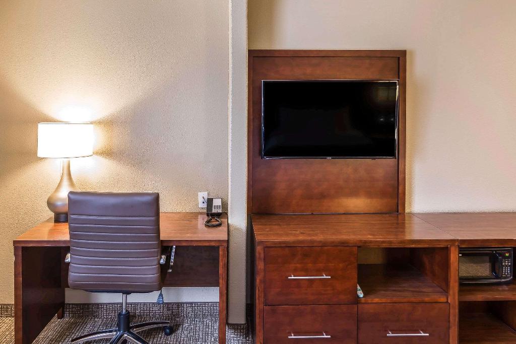 Comfort Suites San Jose Airport 