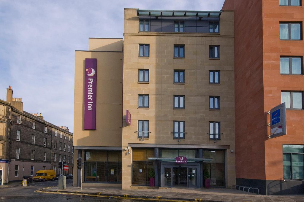 Premier Inn Edinburgh Central Lauriston Place 