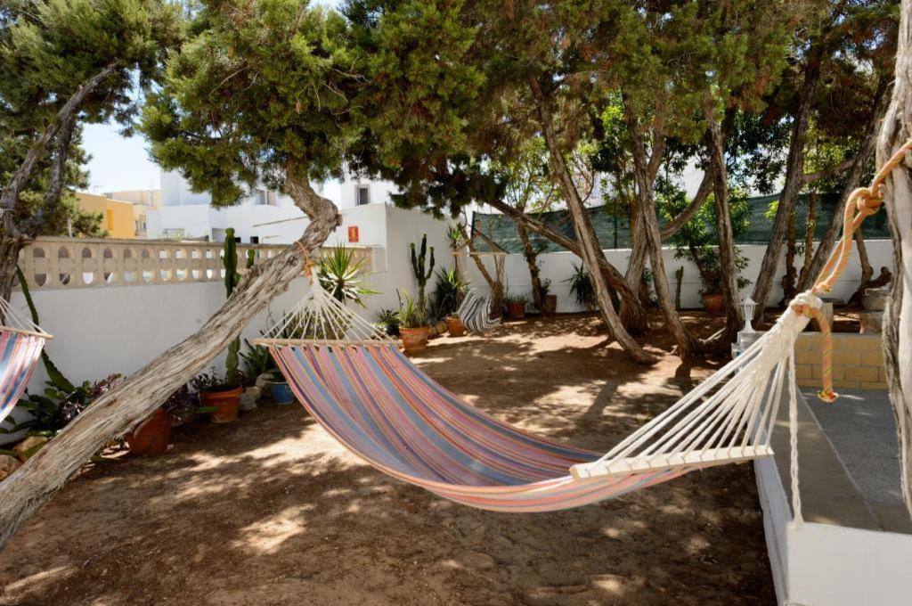 Apartamentos San Antonio Beach 
