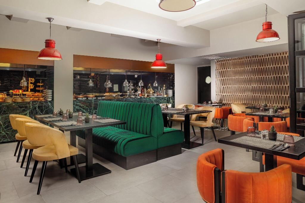 Anise Hotel