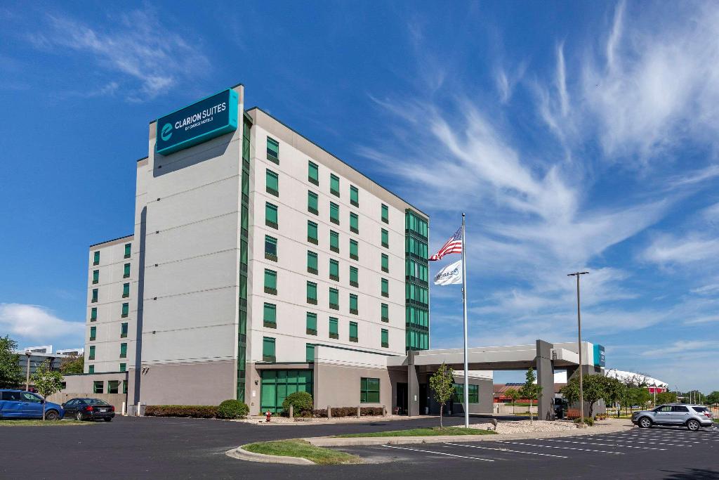 Clarion Suites At The Alliant Energy Center Clarion Suites At The Alliant Energy Center