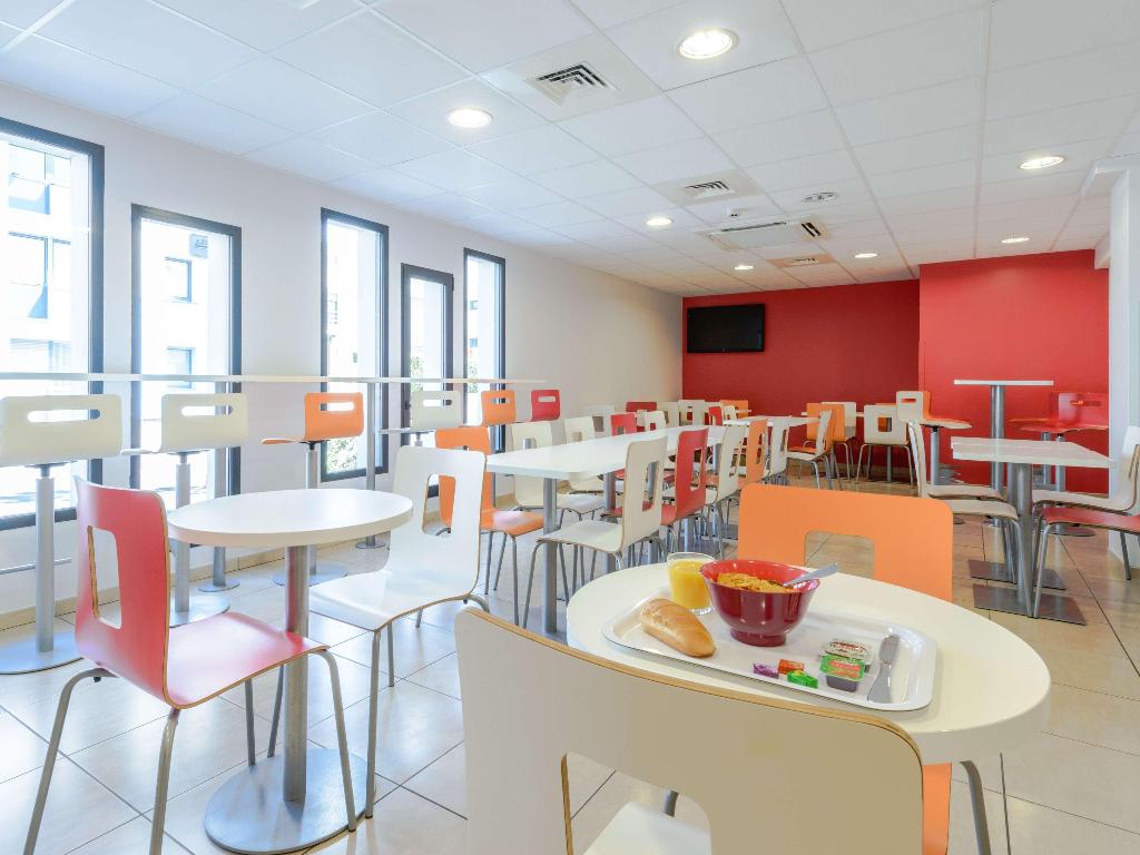 Ibis Budget La Rochelle Centre Les Minimes Ibis Budget La Rochelle Centre Les Minimes