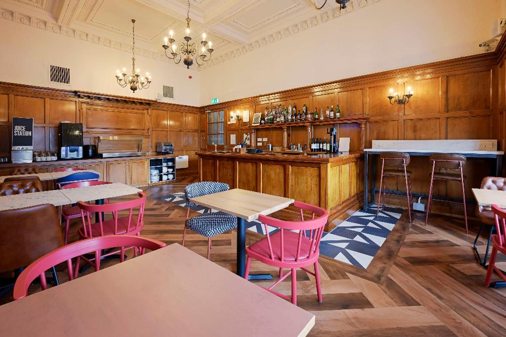 Travelodge Edinburgh Haymarket 