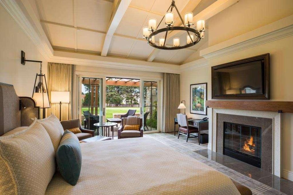 The Lodge At Pebble Beach 