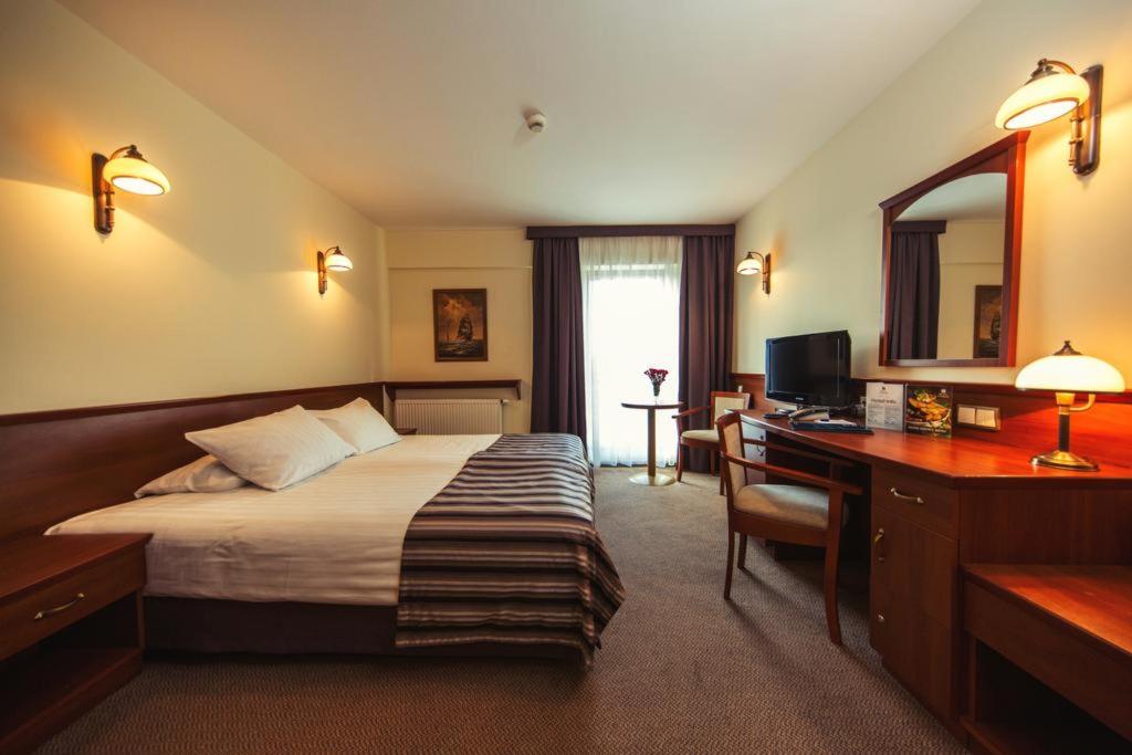Conrad Hotel 
