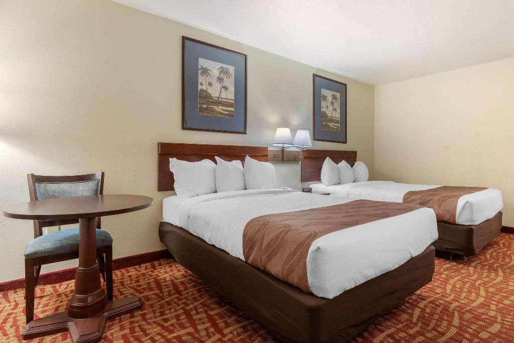 Quality Inn At Town Center Quality Inn At Town Center