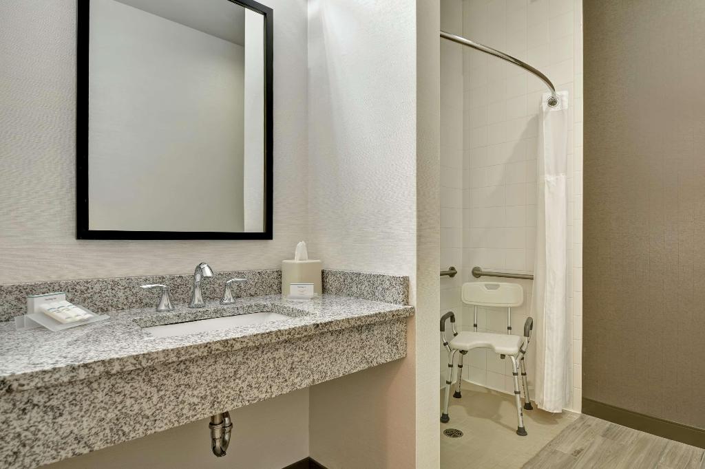 Hilton Garden Inn Oshkosh 