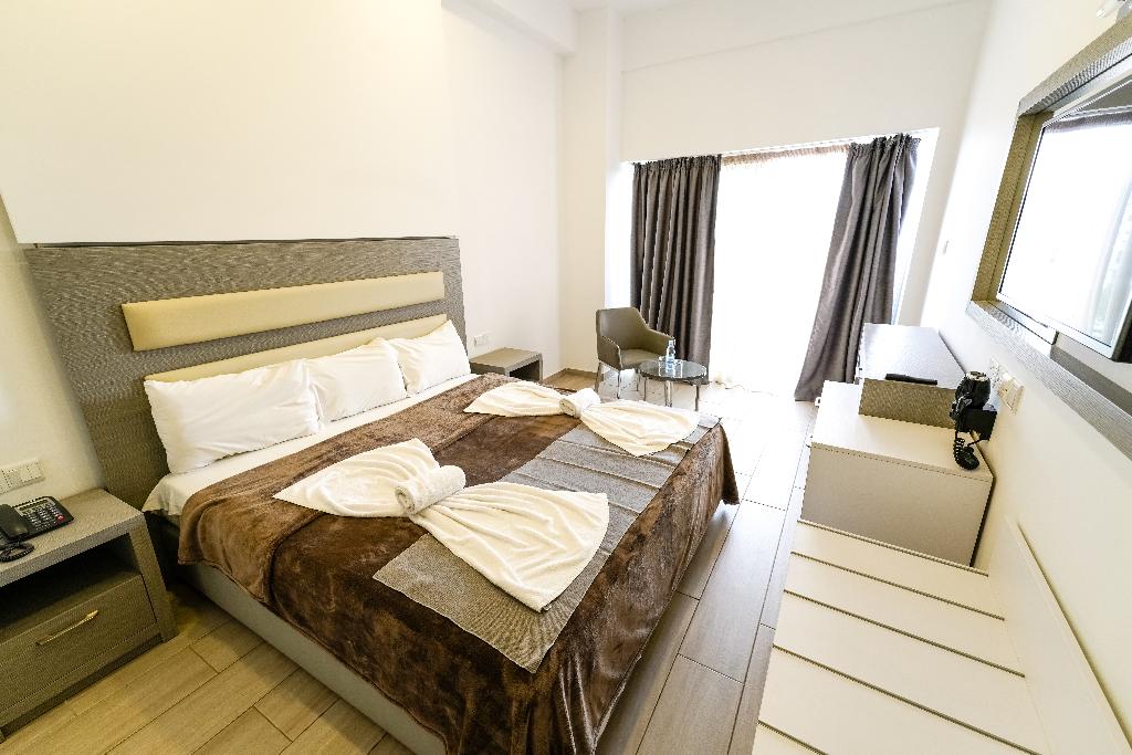 Captain Pier Hotel 