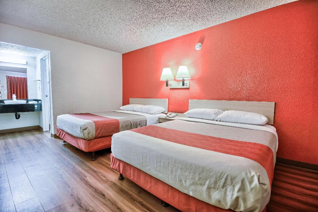 Motel 6 Fresno, Ca - Blackstone South 