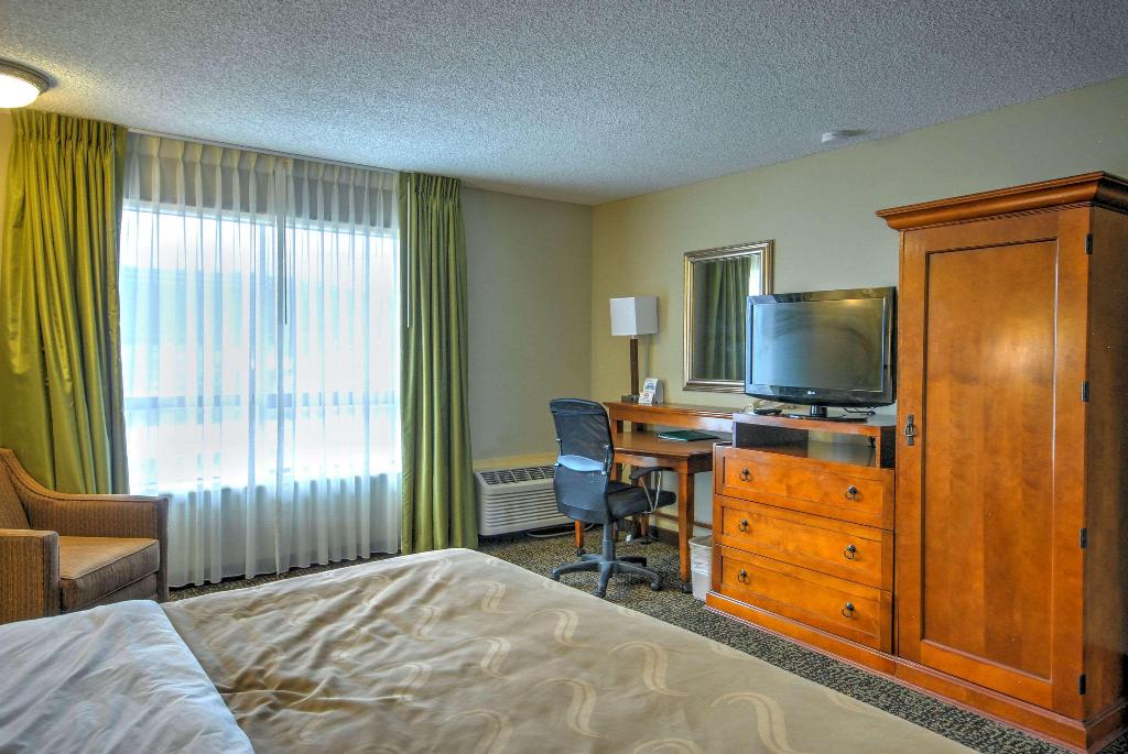 Quality Inn Big Sky Quality Inn Big Sky
