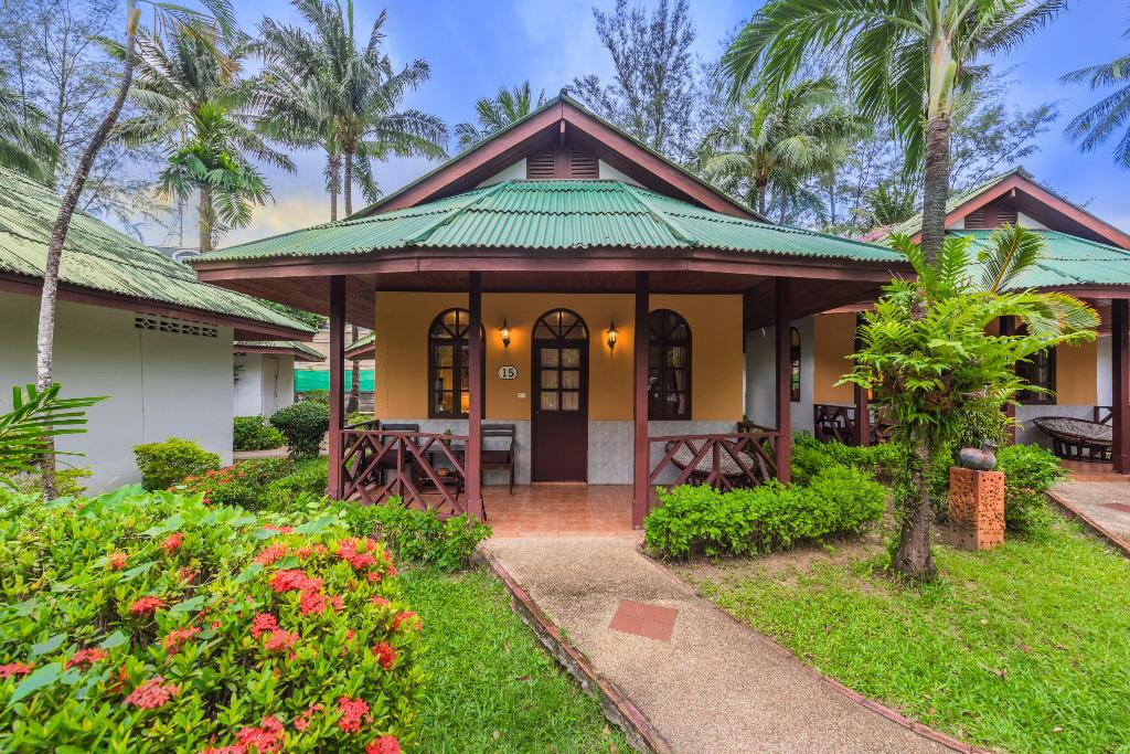 Eden Bungalow Resort 