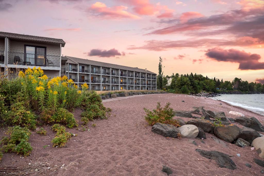 Best Western Plus Superior Inn & Suites 