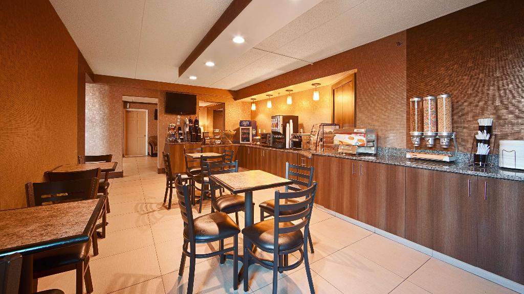 Best Western The Inn At Buffalo Airport 