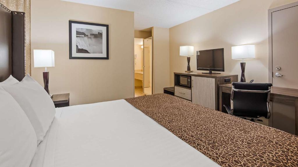 Best Western The Inn At Buffalo Airport 