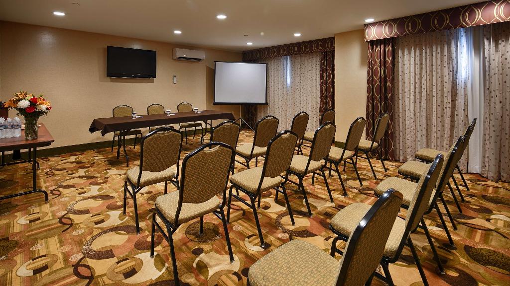 Best Western Plus Arena Hotel 