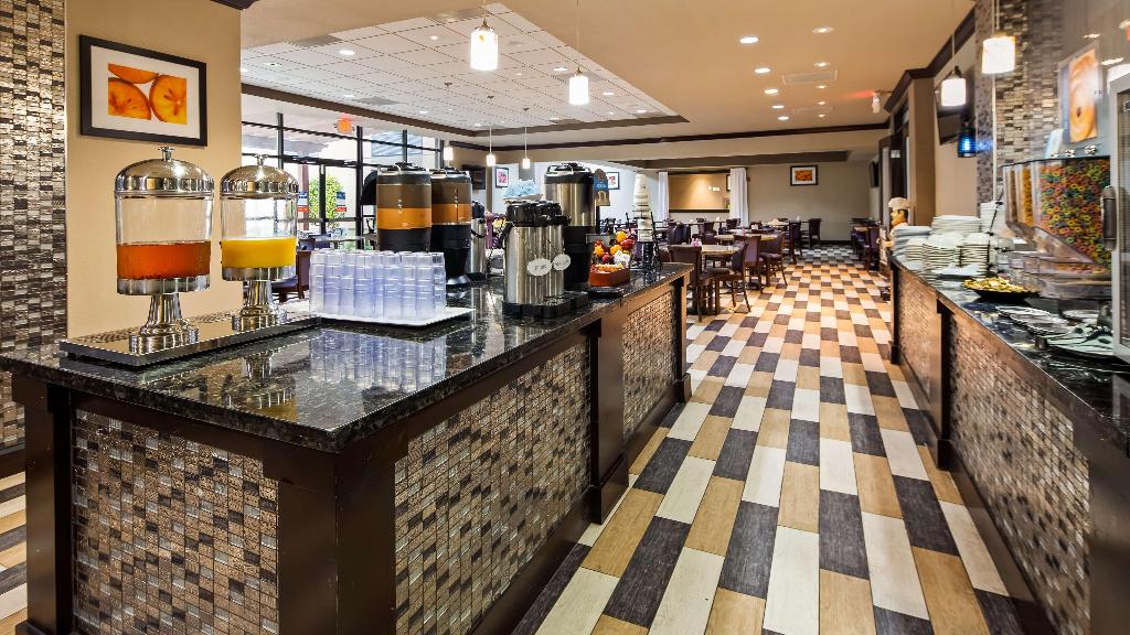 Iban Dallas Park Central Hotel, Trademark By Wyndham 