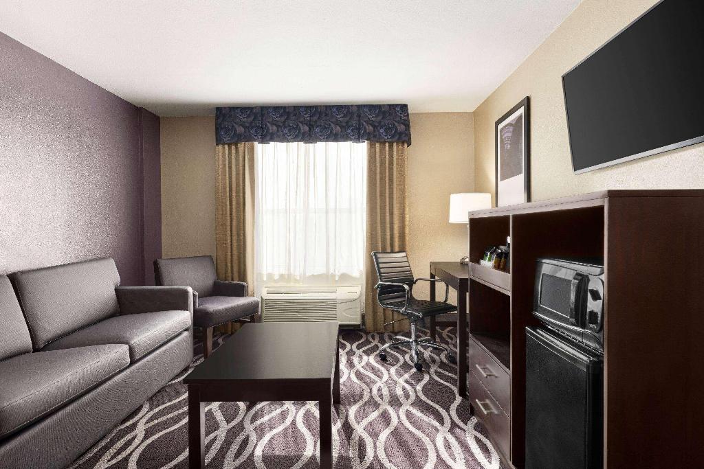 Iban Dallas Park Central Hotel, Trademark By Wyndham 