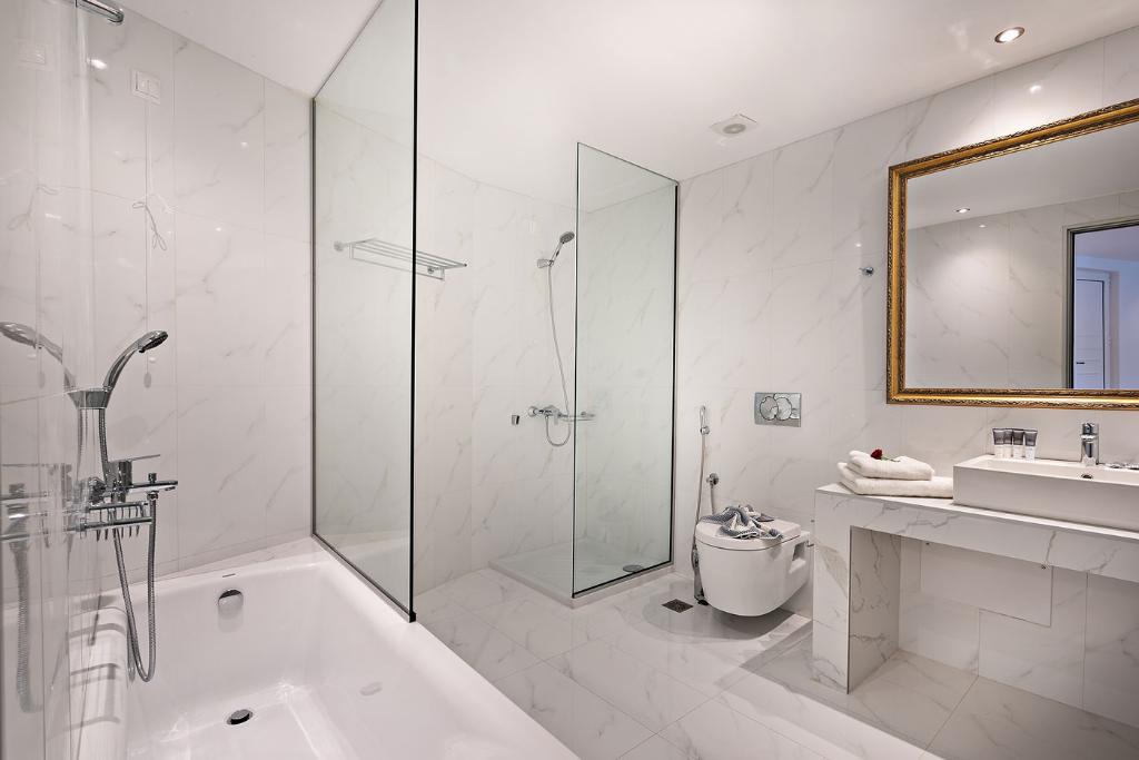 Delfina Boutique Hotel  