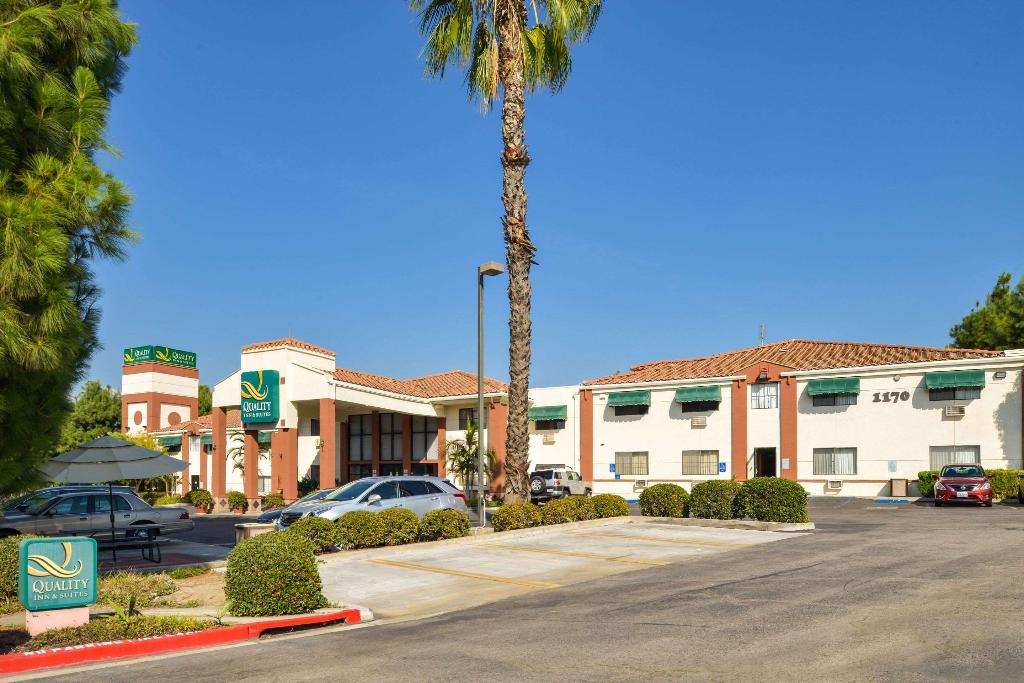 Quality Inn & Suites Walnut Quality Inn & Suites Walnut