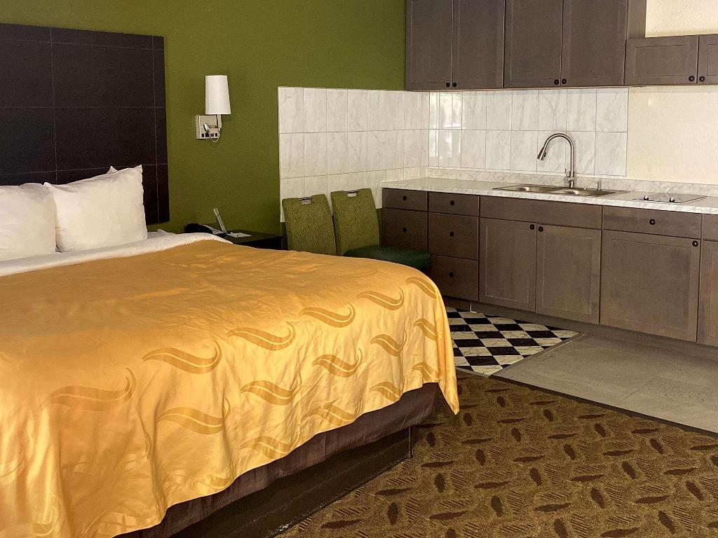 Quality Inn Tanglewood Quality Inn Tanglewood