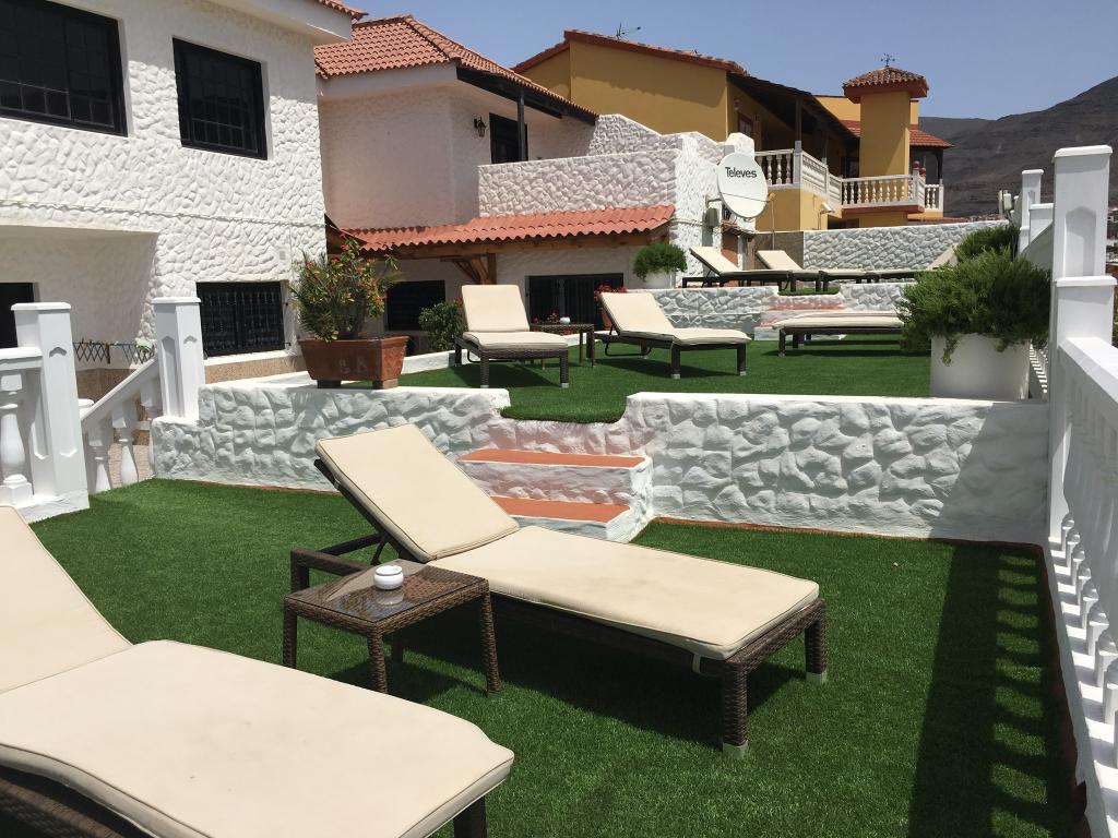 Alberto Apartments 