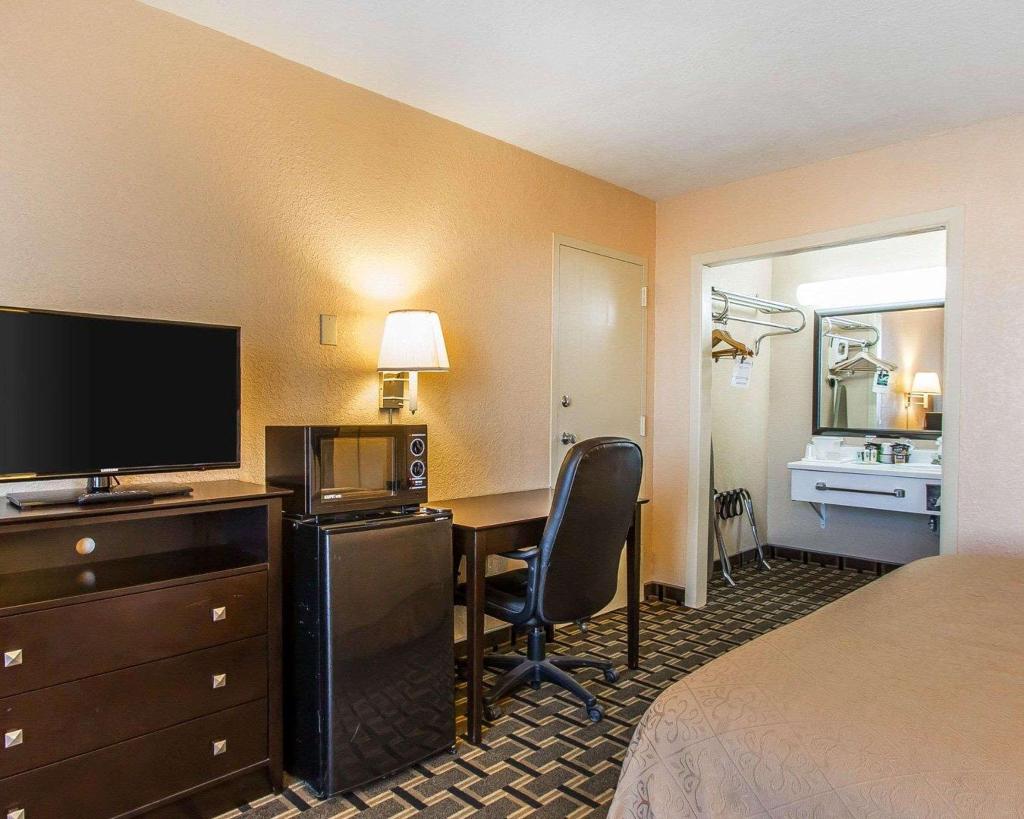 Quality Inn Ada 