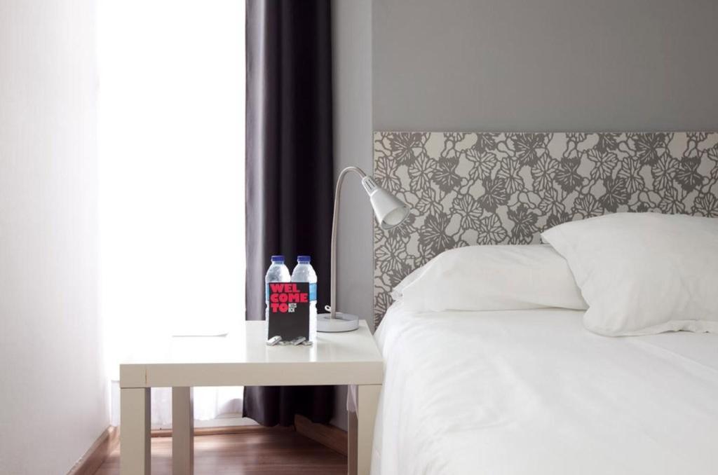 Hostal Nitzs Bcn Hostal Nitzs Bcn