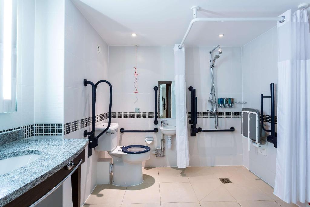 Hampton By Hilton Exeter Airport 