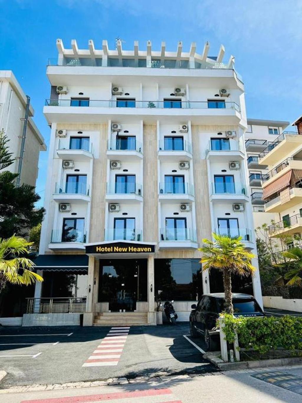Hotel Senator