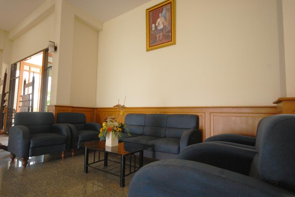 Golden Land Hotel 