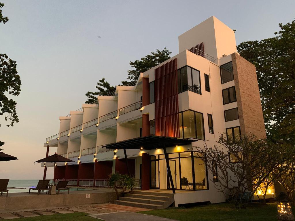Prasarnsook Villa Beach Resort 
